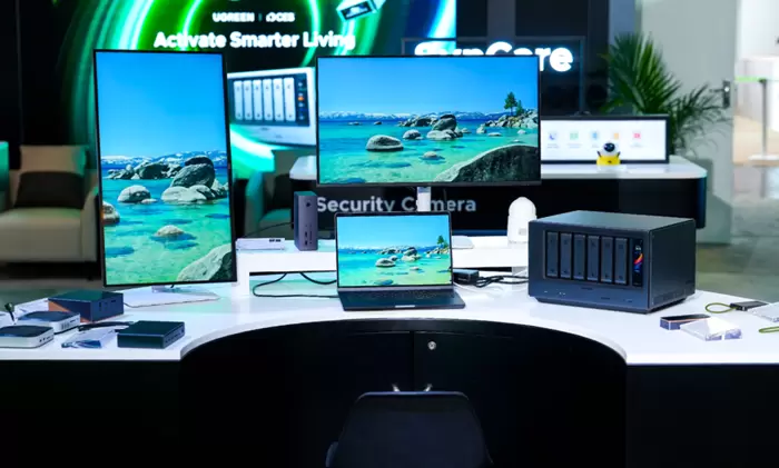 绿联CES 2026首发智能生态,以AI NAS引领未来生活(图2) 绿联CES 2026首发智能生态,以AI NAS引领未来生活(图2)