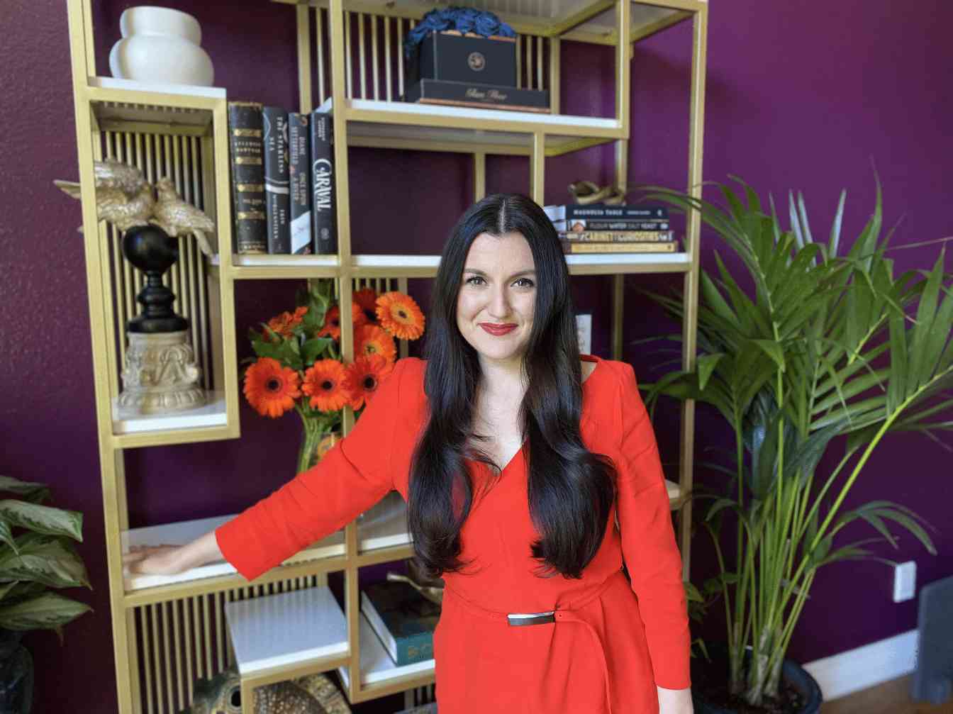 奥特曼负责“改变世界”，她负责“赚钱养家”： - 幕帆 AI 科技