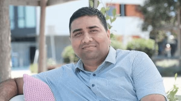 Siri笨到让库克“破防”!苹果AI换帅:挖来印度(图3) Siri笨到让库克“破防”!苹果AI换帅:挖来印度(图3)