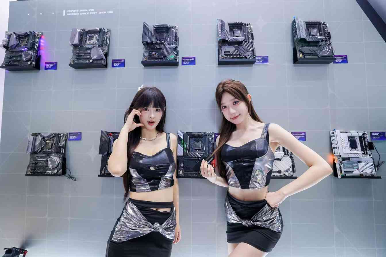 BW2025 华硕主板背置&超频双赛道大放异彩(图3)