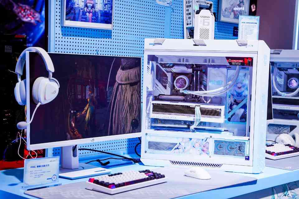 华硕主板BW2025大放异彩 ROG玩+乐园信仰集结(图15)