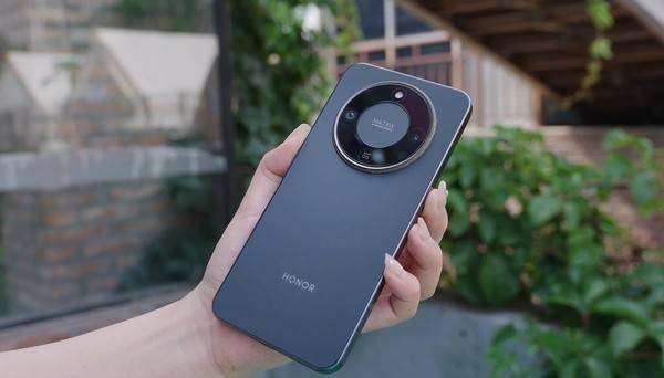 2025高性价比手机推荐 三款对比它更具优势(图1)