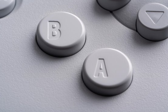 经典重燃：八位堂正式推出64蓝牙手柄(图3)