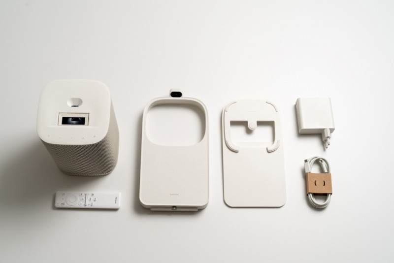 三星绚幕激光投影仪Premiere 5，揭秘指尖玩转巨幕观影的创新逻辑(图6)