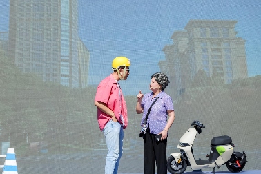 交通安全课，这次不“基础”！杭州启动“文明出行 九号相伴”主题巡演(图3)