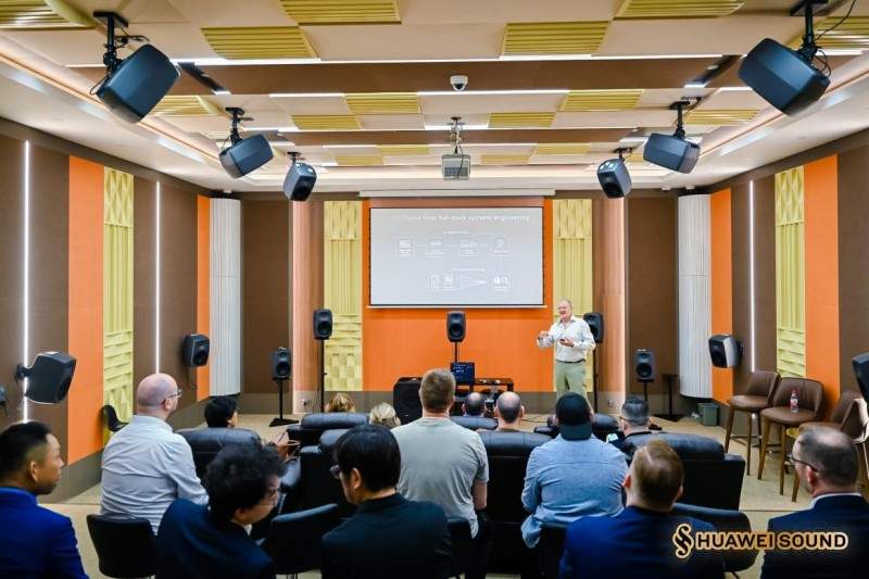 百万豪车听觉体验HUAWEI SOUND ULTIMATE 非凡系列音响打造“移动音乐厅”(图2)