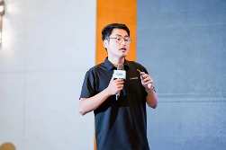 数智惠闽企，展车进福州｜华为坤灵中国行2025·福建站成功举办，推动闽企智能化发展新征程(图3)