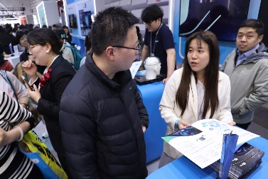 乌镇峰会迎来“浙江新势力” 德适生物医学影像通用大模型荣膺“新光”产品(图3)