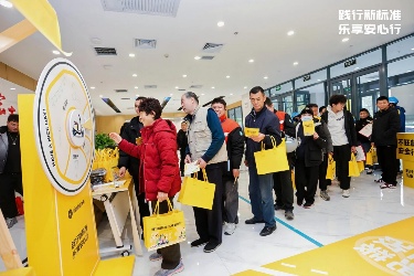 海淀区政企联动，科普电动自行车新国标(图2)