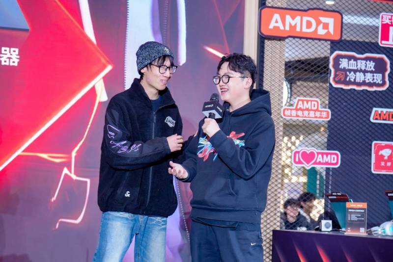 “核力满满 帧帧制霸” AMD帧香电竞嘉年华南京终极一站完美谢幕,硬核性能引爆玩家狂欢!(图7) “核力满满 帧帧制霸” AMD帧香电竞嘉年华南京终极一站完美谢幕,硬核性能引爆玩家狂欢!(图7)