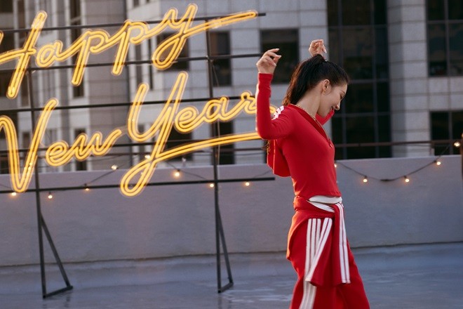 以信念为缰，驭光而上—— adidas Sportswear 2026马年系列上市(图4)