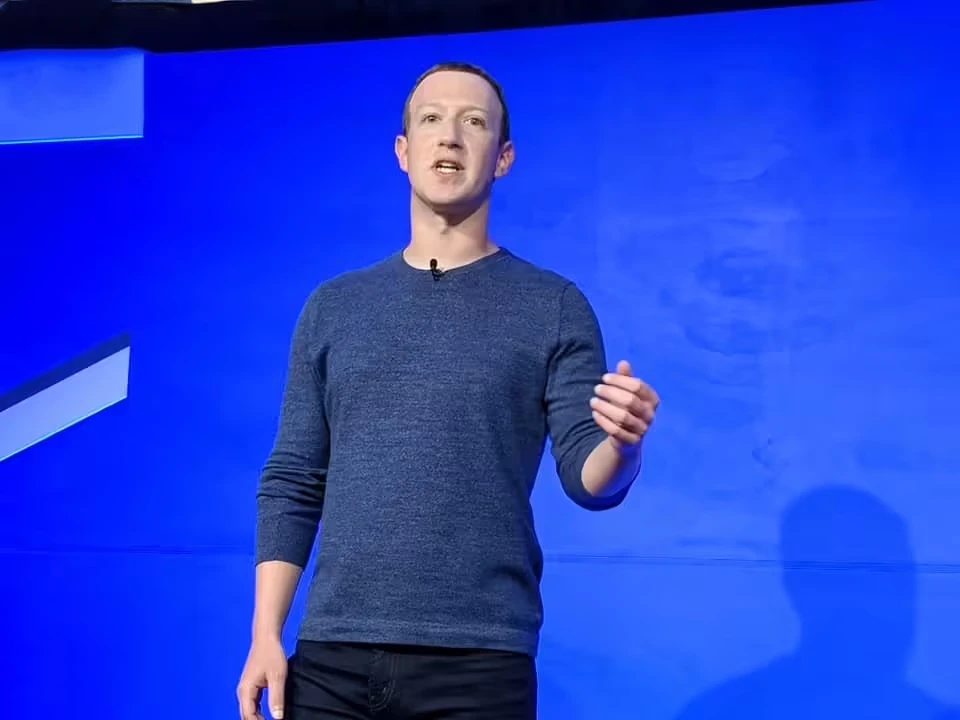 568d6513j00sxo9vk00ddd000qo00k0p 消息称 Meta CEO 扎克伯格亲自组建 AI 团队,目标实现“超级智能”(图1)